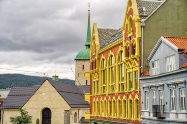 Bergen, Norrway - Ağustos 2022: Yaz mevsimi, HDR İmaj Tarihi Sanayi