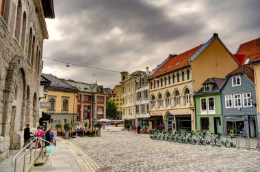 Bergen, Norrway - Ağustos 2022: Yaz mevsimi, HDR İmaj Tarihi Sanayi