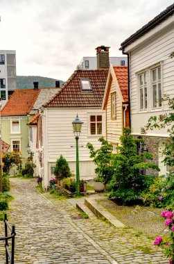 Bergen, Norrway - Ağustos 2022: Yaz mevsimi, HDR İmaj Tarihi Sanayi