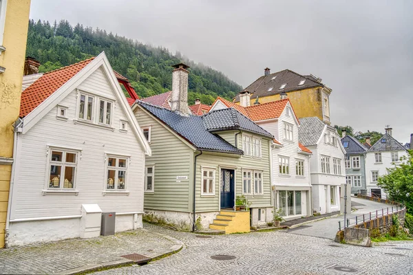 Bergen, Norrway - Ağustos 2022: Yaz mevsimi, HDR İmaj Tarihi Sanayi