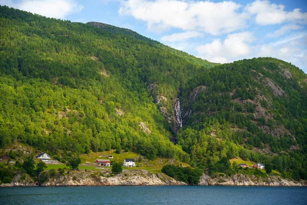 Hermosa Vista Hardangerfjord Noruega Fondo Naturaleza — Foto de Stock