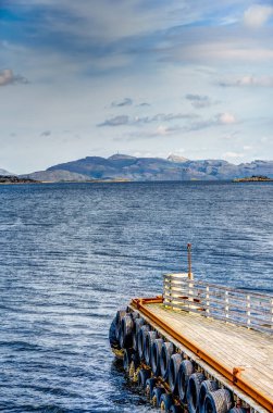 Norveç 'te yaz mevsiminde Hardangerfjord' un inanılmaz manzarası