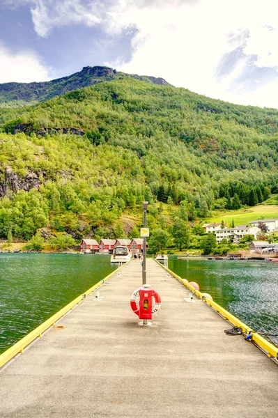 在夏天的时候 弗拉姆在挪威有很多房子 这让人惊讶 — 图库照片