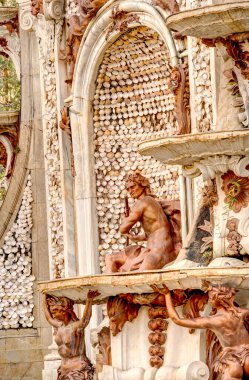 La Granja de San Ildefonso, İspanya - Kasım 2022: Sonbaharda saray ve bahçeler, HDR Image