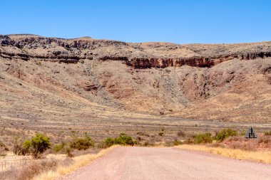 Tsaris Pass, Namibia - Road from Mariental to Sossusvlei