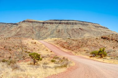 Tsaris Pass, Namibia - Road from Mariental to Sossusvlei