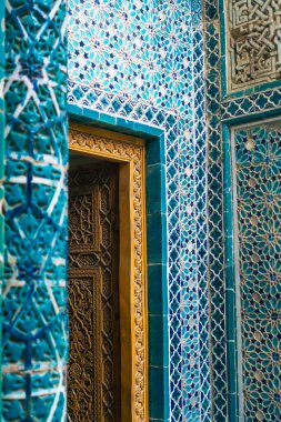 Semerkand, Özbekistan - Kasım 2022: Şah I Zinda Necropolis güneşli havada