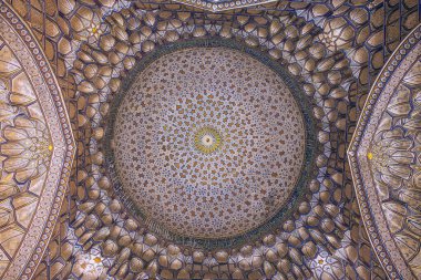 Semerkand, Özbekistan - Kasım 2022: Şah I Zinda Necropolis güneşli havada