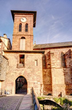 Saint-Jean-Pied-de-Port, Fransa - 24 Aralık 2022: Tarihi Bask köyü St Jean Pied de Port, Fransa 