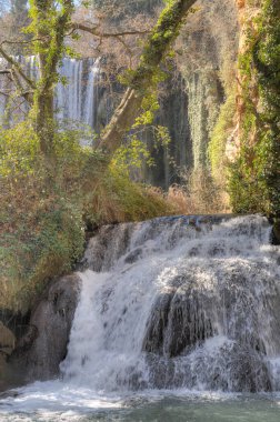 İspanya 'daki Manastır de Piedra Doğal Parkı manzarası