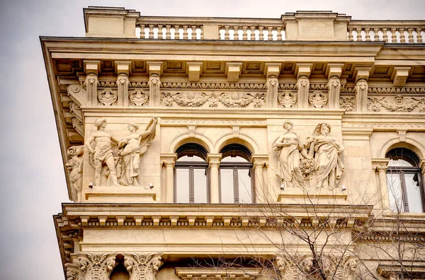 Budapest Ungarn März 2023 Historisches Stadtzentrum Bei Bewölktem Wetter Hdr — Stockfoto