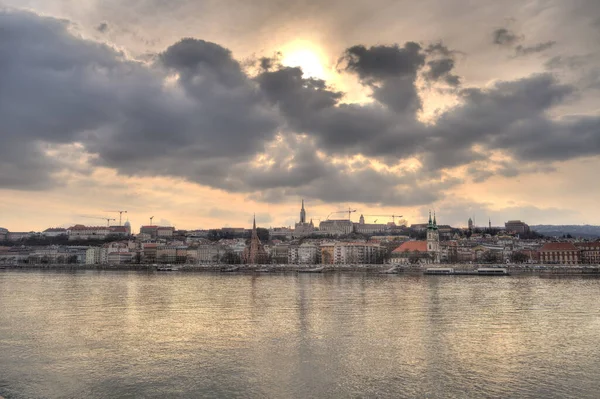 Budapešť Maďarsko Březen 2023 Historické Centrum Města Oblačného Počasí Hdr — Stock fotografie