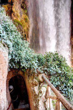 İspanya 'daki Manastır de Piedra Doğal Parkı manzarası