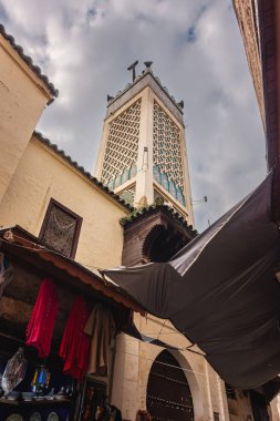 Fez, Fas - 22 Ocak 2020: Fas 'ta eski bir İslami mimari cami inşaatı