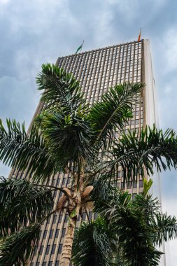 Medellin, Kolombiya - 21 Nisan 2019: Bulutlu havada tarihi merkez, HDR Görüntü