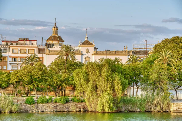 セビリア スペイン 2023 夏時間に歴史的な市内中心部の美しい景色 Hdr Image — ストック写真