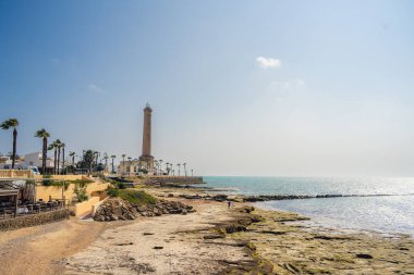 Chipiona, İspanya - Haziran 12023: Güneşli havada tarihi sahil kasabası, HDR Image