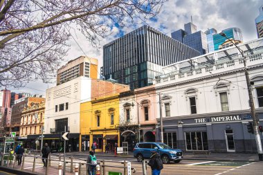 Melbourne, Avustralya - 20 Temmuz 2023: Bulutlu havada tarihi şehir merkezi, HDR Image