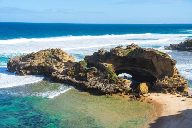 Mornington Yarımadası 'nın güneşli havadaki manzarası, Avustralya