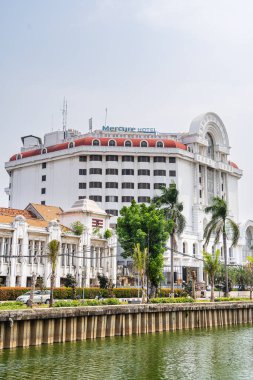 Jakarta, Endonezya - 4 Temmuz 2023: Güneşli havada tarihi merkez, HDR Görüntü