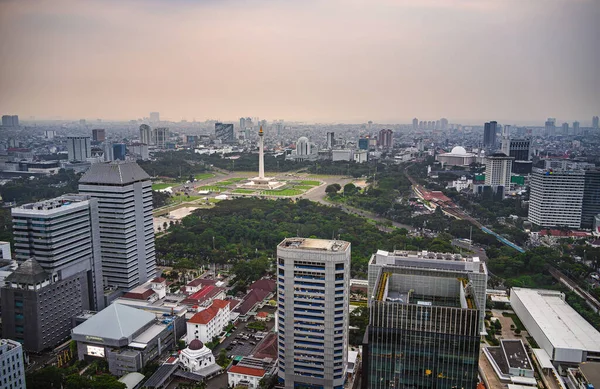 ジャカルタ インドネシア 7月3 2023 夕暮れのジャカルタの街並みと高層ビル Hdr Image — ストック写真
