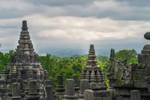 印度尼西亚爪哇Prambanan古寺 人类发展报告处图像 — 图库照片