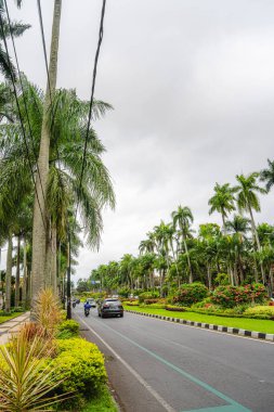 Malang, Endonezya - 1 Temmuz 2023: Bulutlu havada tarihi şehir merkezi, HDR Görüntü