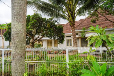 Malang, Endonezya - 1 Temmuz 2023: Bulutlu havada tarihi şehir merkezi, HDR Görüntü