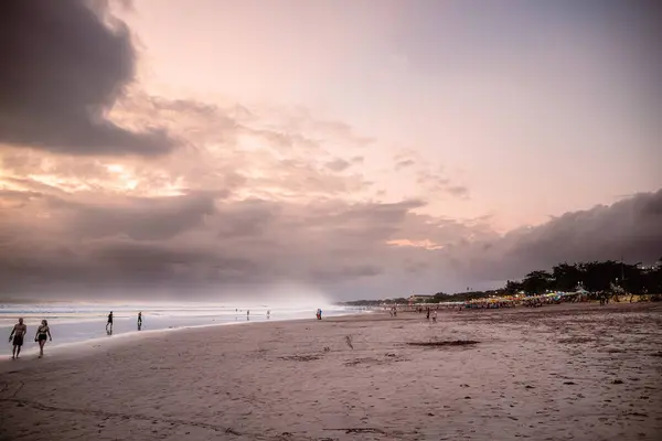 Kuta Indonésie 1Er Juillet 2023 Balinese Beach Dusk Hdr Image — Photo