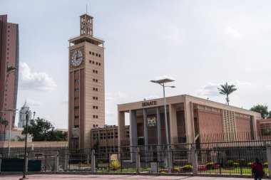 Nairobi, Kenya - Temmuz 12023: Güneşli havada şehir merkezi simgeleri, HDR Görüntü