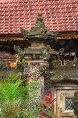 Ubud, Endonezya - 1 Temmuz 2023: Bulutlu Hava 'daki Tarihi Bali Köyü, HDR Görüntü