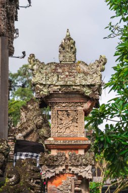 Ubud, Endonezya - 1 Temmuz 2023: Bulutlu Hava 'daki Tarihi Bali Köyü, HDR Görüntü