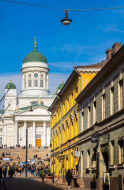 Helsinki, Finlandiya - 18 Mart 2023: Kışın kent merkezi, HDR Image