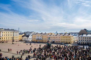 Helsinki, Finlandiya - 18 Mart 2023: Kışın kent merkezi, HDR Image