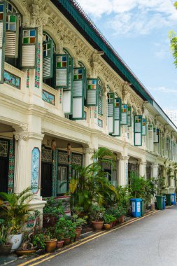 Singapur - Temmuz 12023: Singapur 'un küçük Hindistan bölgesi Bulutlu havada, HDR Image