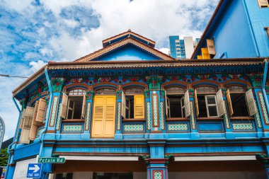 Singapur - Temmuz 12023: Singapur 'un küçük Hindistan bölgesi Bulutlu havada, HDR Image