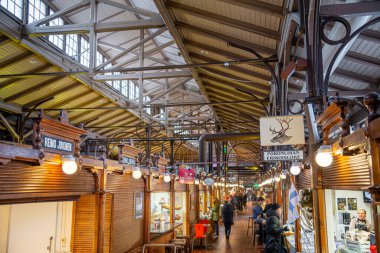 Turku, Finlandiya - Mart 12023: Turku şehri yerel pazarı, HDR Görüntü
