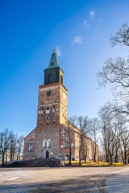 Turku, Finlandiya - Mart 12023: Kışın tarihi kent simgeleri, HDR Görüntü