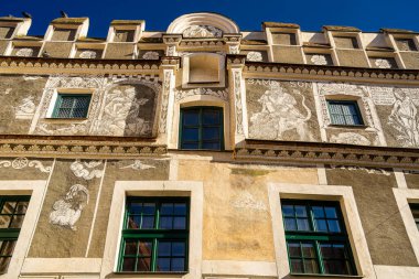 Uygulama, Çek Cumhuriyeti - Mart 12023: Güneşli havada tarihi köy, HDR Görüntü