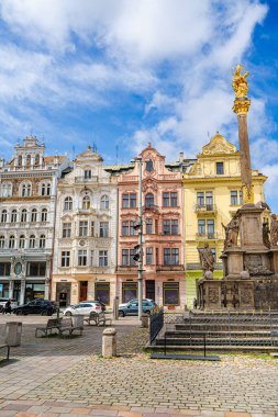 Plzen, Çek Cumhuriyeti - Mart 12023: İlkbaharda tarihi kent simgeleri, HDR Resmi