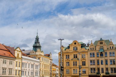 Plzen, Çek Cumhuriyeti - Mart 12023: İlkbaharda tarihi kent simgeleri, HDR Resmi