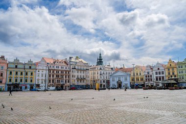 Plzen, Çek Cumhuriyeti - Mart 12023: İlkbaharda tarihi kent simgeleri, HDR Resmi
