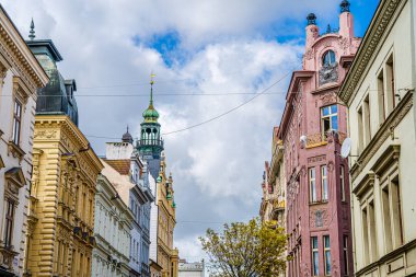 Plzen, Çek Cumhuriyeti - Mart 12023: İlkbaharda tarihi kent simgeleri, HDR Resmi