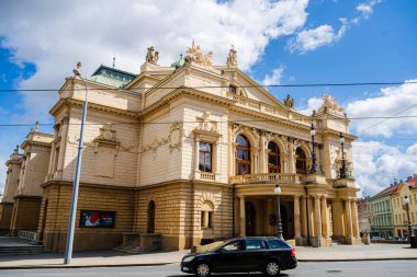 Plzen, Çek Cumhuriyeti - Mart 12023: İlkbaharda tarihi kent simgeleri, HDR Resmi