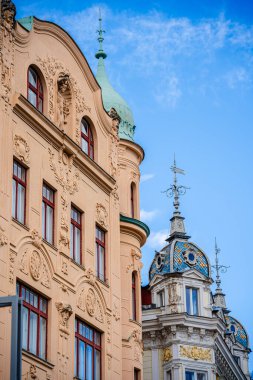 Karlovy Vary, Çek Cumhuriyeti: Mart 12023: İlkbaharda tarihi kent merkezi, HDR Resmi