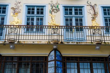 Karlovy Vary, Çek Cumhuriyeti: Mart 12023: İlkbaharda tarihi kent merkezi, HDR Resmi