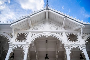 Karlovy Vary, Çek Cumhuriyeti: Mart 12023: İlkbaharda tarihi kent merkezi, HDR Resmi