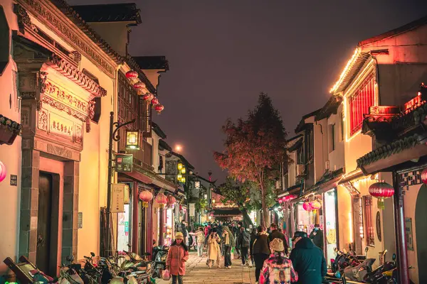 Suzhou Çin Aralık 2023 Gece Saatlerine Kadar Şehir Merkezinin Manzarası — Stok fotoğraf