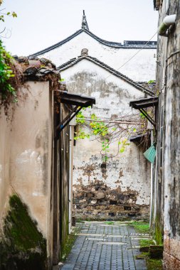 Suzhou, Çin - Aralık 12023: Bulutlu havada tarihi şehir merkezi, HDR Görüntü