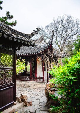 Suzhou, Çin - Aralık 12023: Çiftin bulutlu havada dinlenme bahçesi, HDR Görüntü